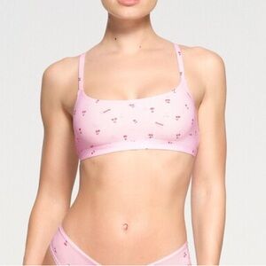 FITS EVERYBODY SCOOP BRALETTE (CHERRY PRINT ONLY) M x 1